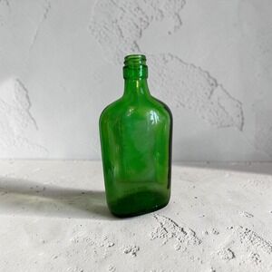 Green Glass vintage wine Flask Bottle One Pint Embossed Wine G Logo Collectible